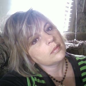 Meet your Posher, Dee